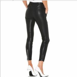 NEW Blank NYC Vegan Leather Pants
Black Moto Ankle Zipper The Bond Size 25